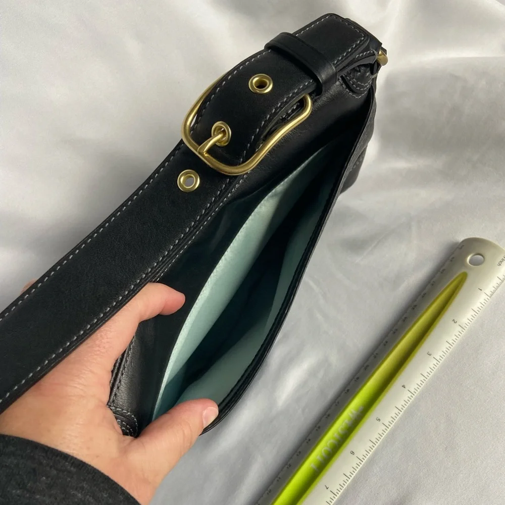 Black coach handbag - Picture 8 of 8